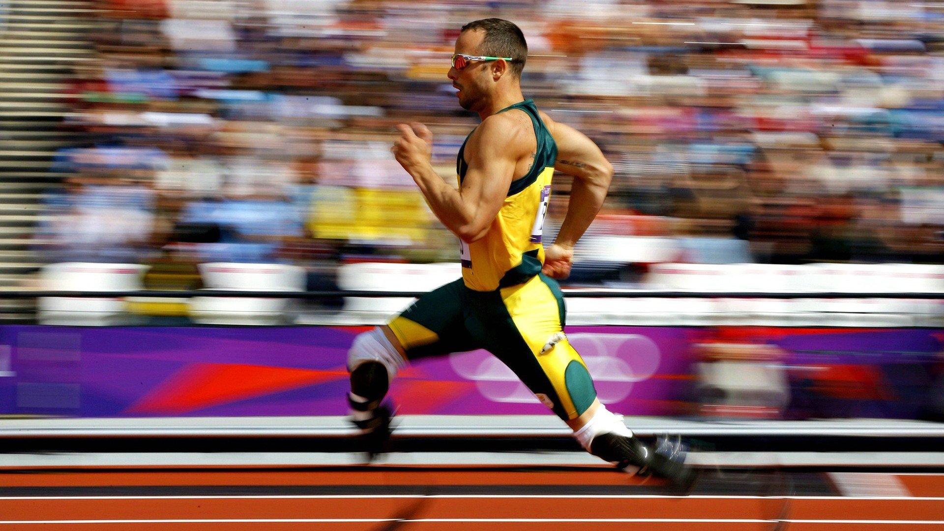 NBA雷霆队球员华莱士致敬老将威斯布鲁克，雷霆队教练布鲁克斯